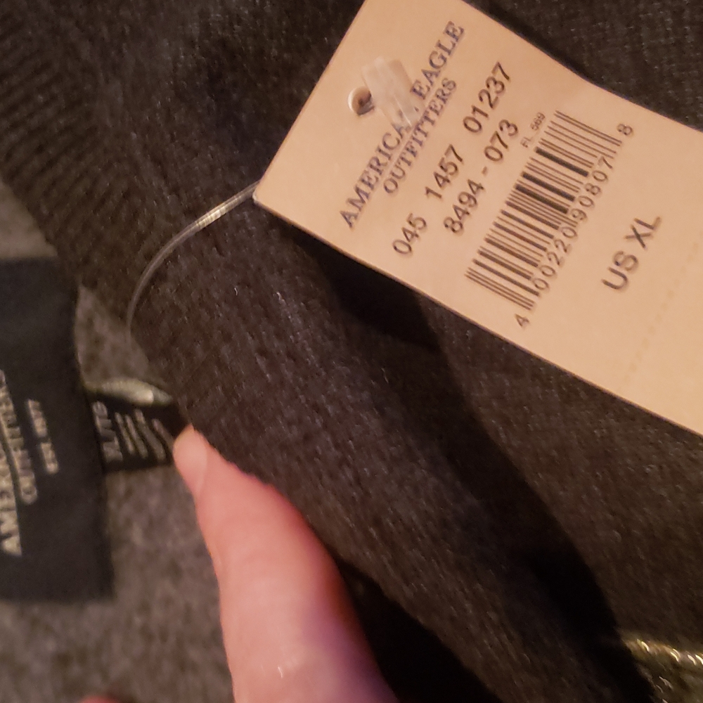 American Eagle Sweatshirts - Picture 8 of 8